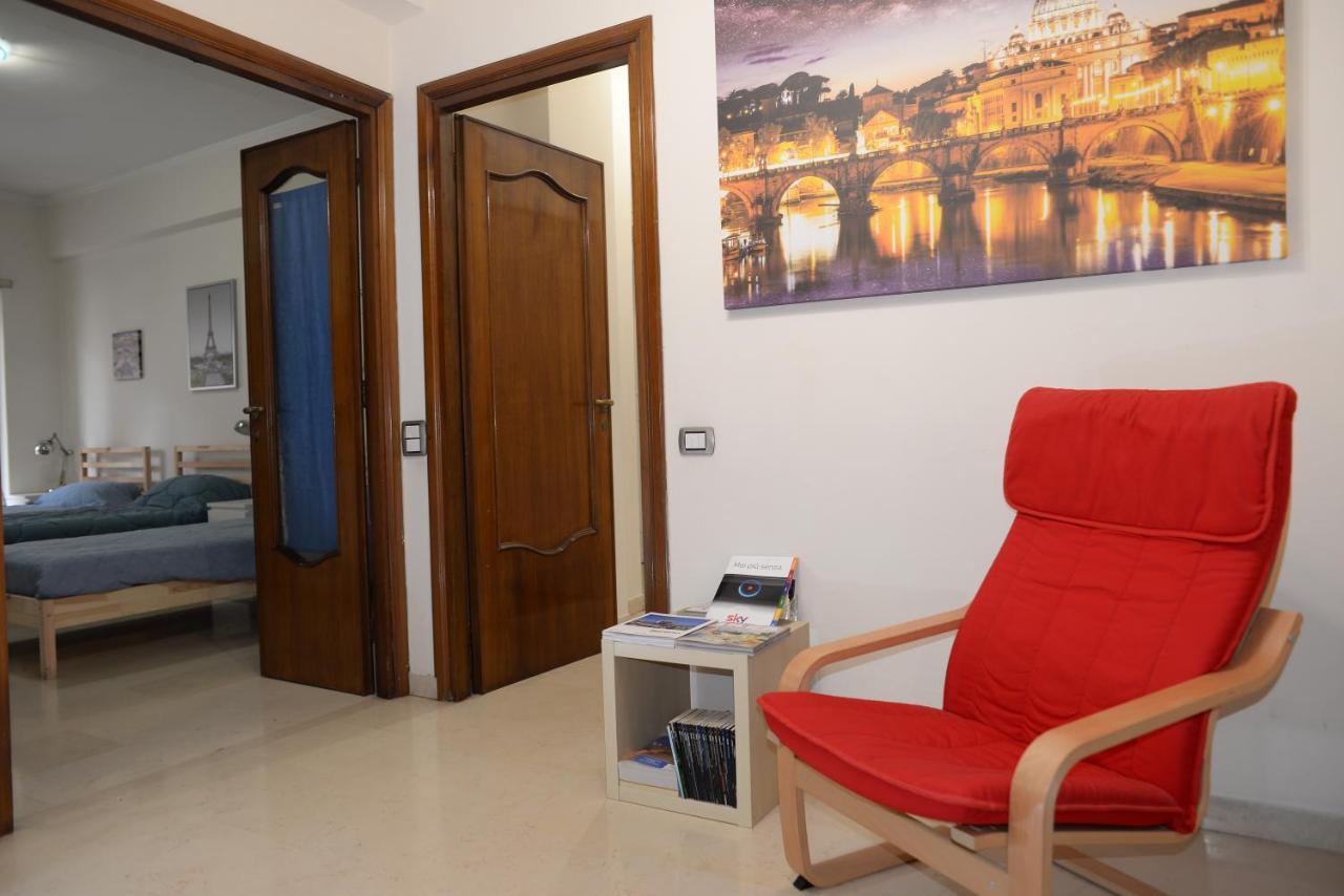In Guest - Emilios Triple In Our Cozy And Comfortable Establishment Guest house Rome